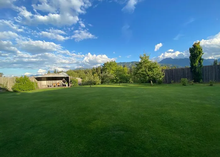 Apartment Modern & Homely Nature-apartemt